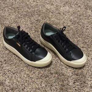 Dr.Scholls Time Off Platform Sneaker